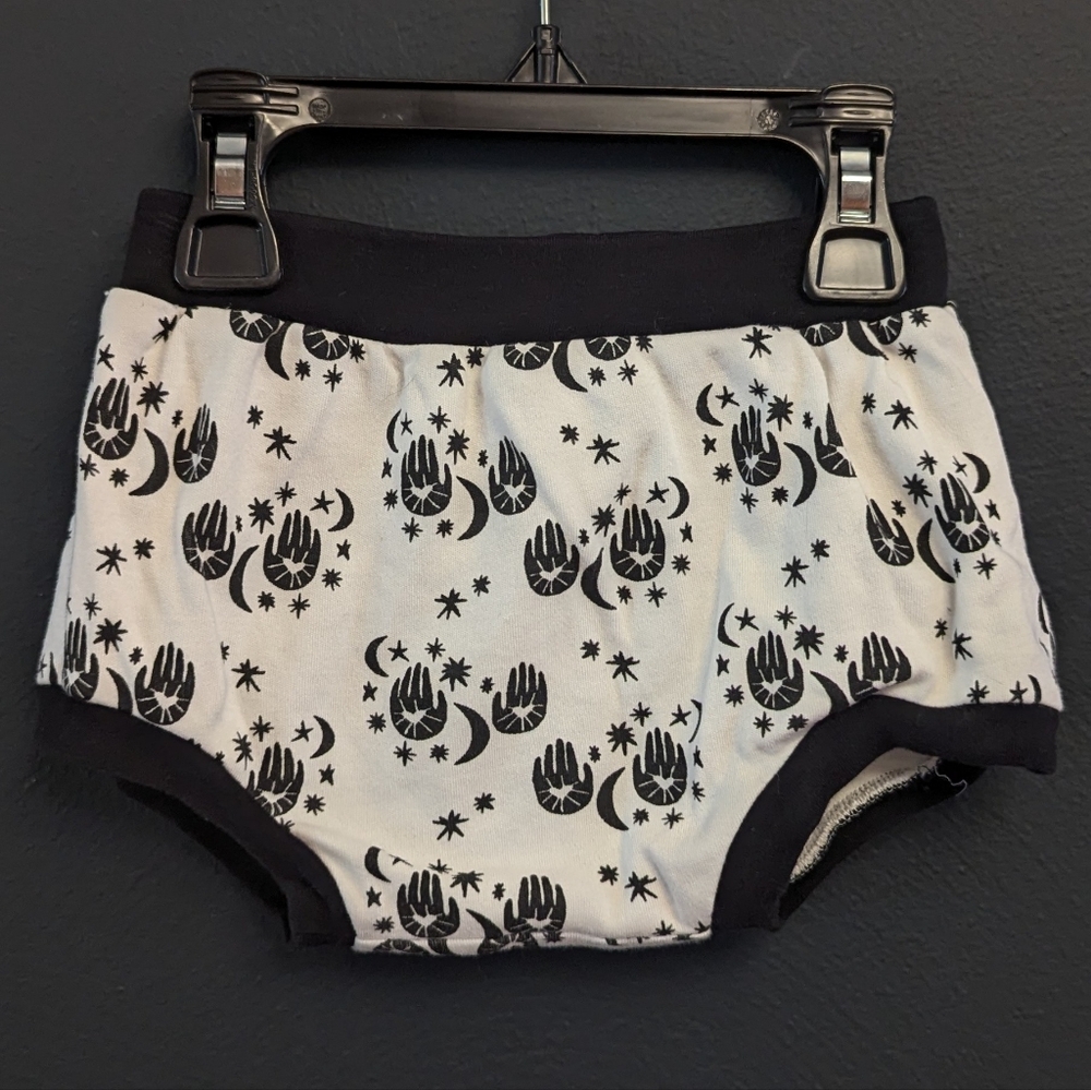 Kate Quinn Black and White Celestial Printed Bloomer Shorts 18-24mo